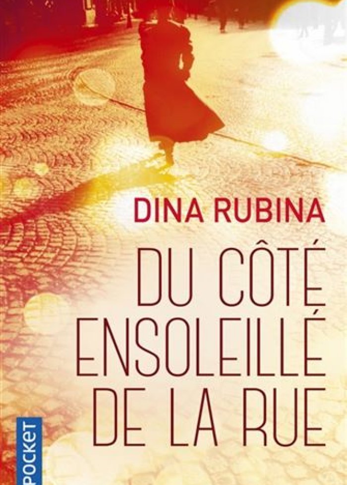 Du c&ocirc;t&eacute; ensoleill&eacute; de la rue